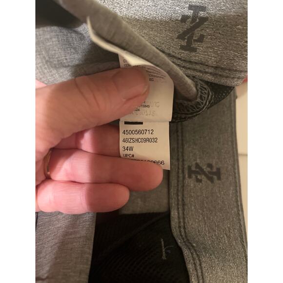 izod mens stretch shorts size 34 - Picture 8 of 8